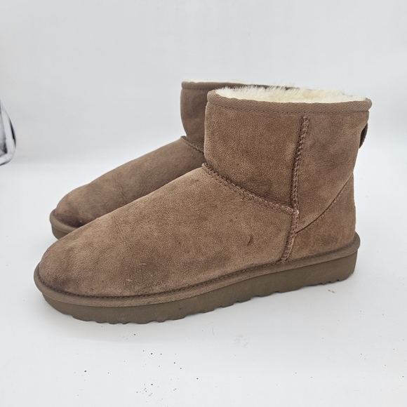 UGG Classic Mini II Boots Chestnut Tan Size 10 Preowned - Picture 2 of 14